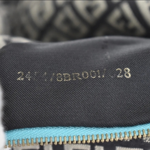 🪐FENDI Logo Zucchino Pattern Mamma Shoulder Bag - Picture 8 of 16